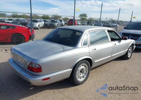 2000 Jaguar Xj8 Vanden Plas from USA, damaged, VIN SAJFA24C3YLF01860